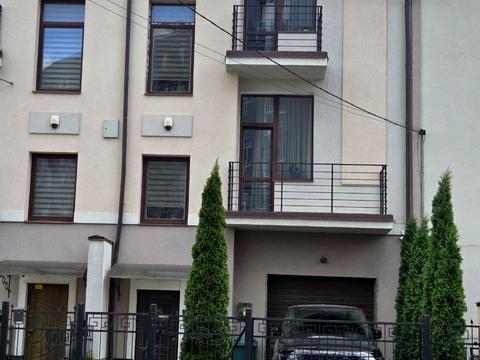 комерційна за адресою Львів, Володимира Янева вул., 8