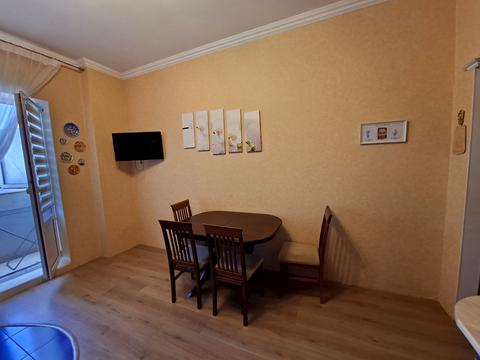 квартира по адресу Радісна ул., 19д