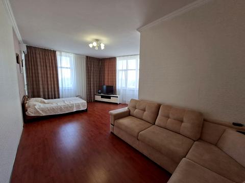 квартира по адресу Радісна ул., 19д