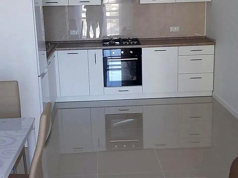 квартира по адресу Угорская ул., 12
