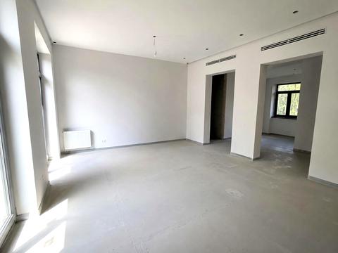 1870602208186665