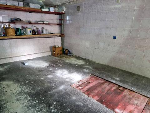 паркомісце за адресою Шовковична вул., 38