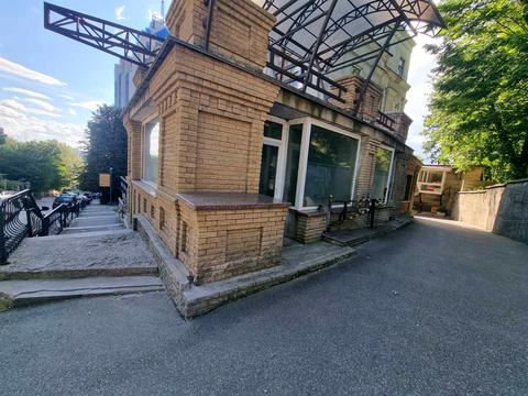 паркомісце за адресою Шовковична вул., 38