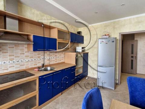 квартира по адресу Драгоманова ул., 2