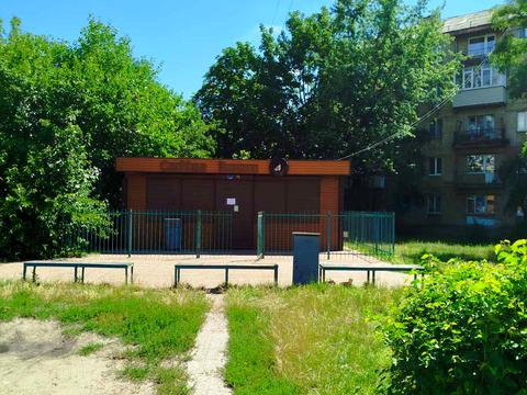 комерційна за адресою Верховної Ради бульв., 26-А