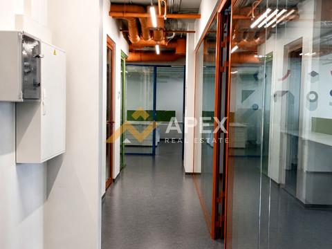 комерційна за адресою Саксаганського вул., 70/16