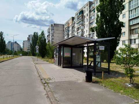 комерційна за адресою Приозерна вул., 6/8