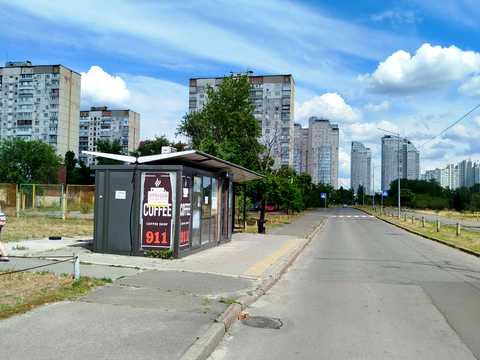 комерційна за адресою Приозерна вул., 6/8