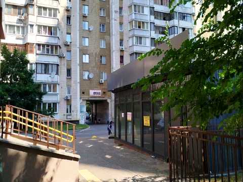 коммерческая по адресу Драгоманова ул., 38