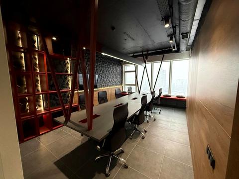 комерційна за адресою Кловський узвіз, 7a