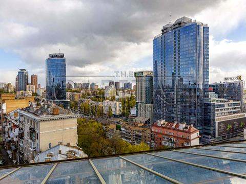 квартира по адресу Кропивницкого ул., 10