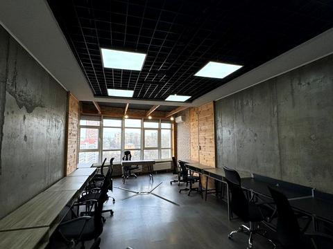 комерційна за адресою Кловський узвіз, 7a