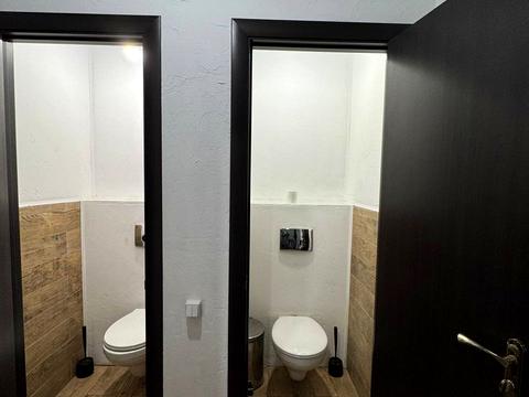 комерційна за адресою Кловський узвіз, 7a