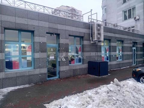 комерційна за адресою Миколи Ушакова вул., 1-Д