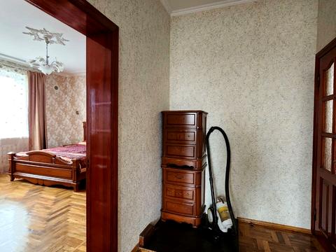 квартира за адресою 44-та лінія вул., 15