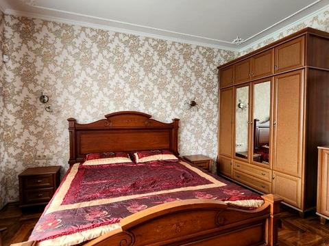 квартира за адресою 44-та лінія вул., 15