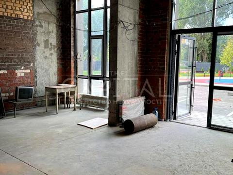 комерційна за адресою Любомира Гузара просп. (Космонавта Комарова), 9