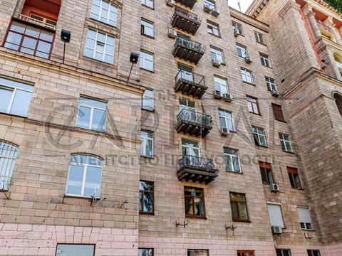 комерційна за адресою Хрещатик вул. (Kreschatic), 25