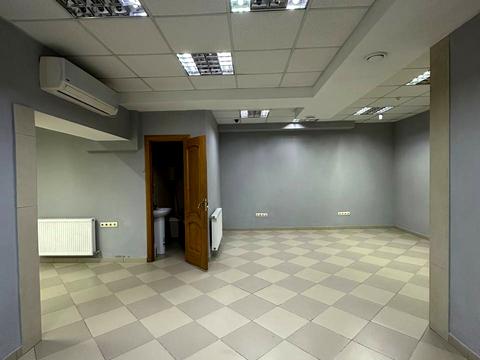коммерческая по адресу Пилипа Орлика ул., 7-А