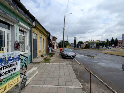 коммерческая по адресу Базарна, 8