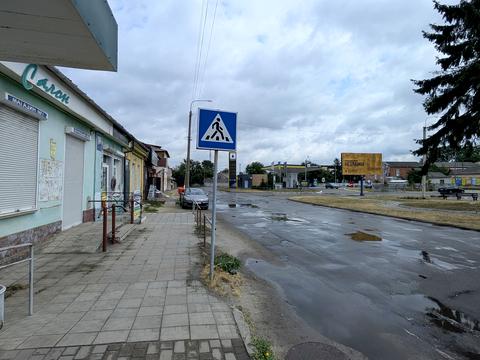 коммерческая по адресу Базарна, 8