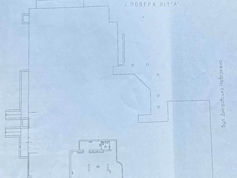 комерційна за адресою Дніпровська набережна вул., 14