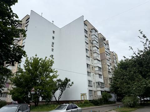квартира за адресою Ревуцького вул., 17-Б