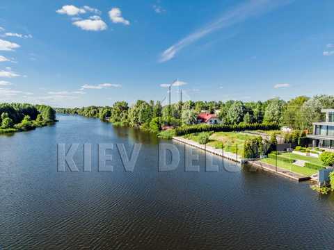 ділянка за адресою с. Плюти, Старокиївська