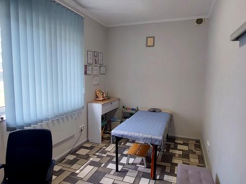 комерційна за адресою Молодіжна вул., 52