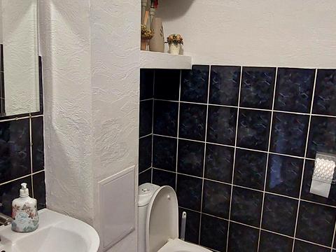 комерційна за адресою Молодіжна вул., 52