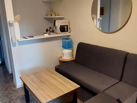 комерційна за адресою Молодіжна вул., 52