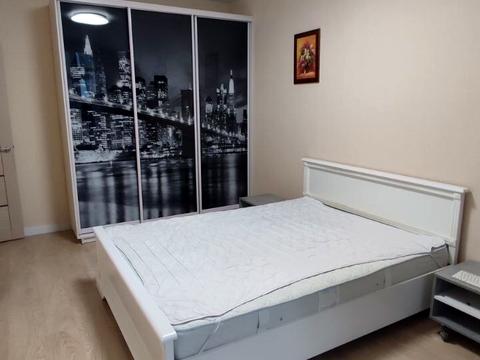 квартира за адресою Київ, Драгоманова вул., 40-З