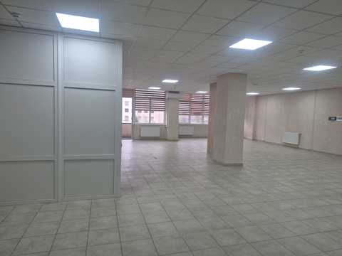 комерційна за адресою Михайла Грушевського вул., 21