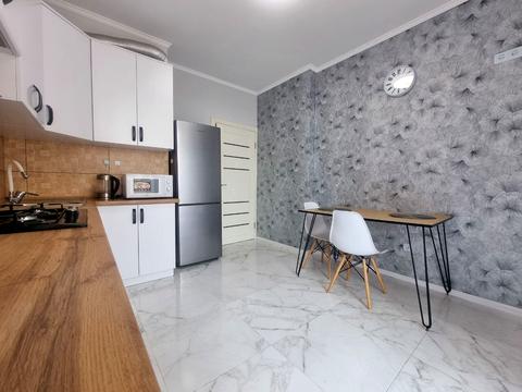 квартира по адресу Угорская ул., 14е