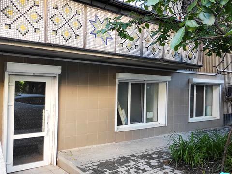 комерційна за адресою Незалежності вул. (Армійська), 10