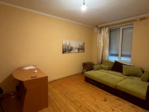 квартира за адресою Сталеварів вул., 12