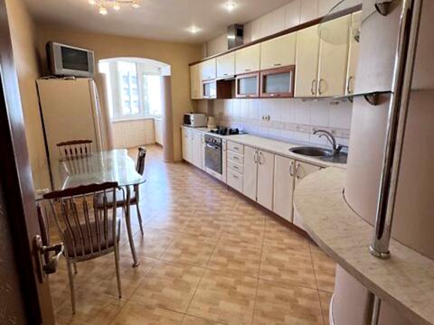 квартира по адресу Свободи ул., 19
