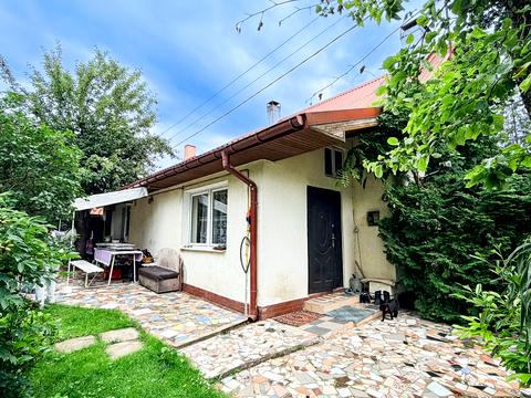 будинок за адресою Пилипа Орлика вул.