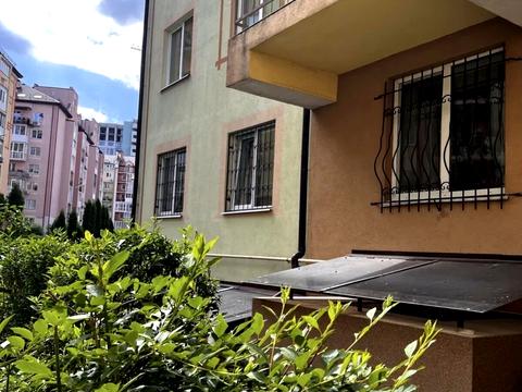 квартира за адресою Академіка Лебедєва вул., 1