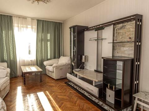 квартира по адресу Героев Днепра ул., 19