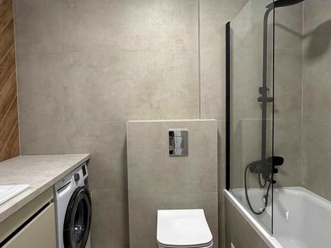 квартира за адресою Романа Левицького вул., 4