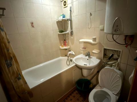 квартира за адресою Небесної Сотні вул. (Пролетарська), 12