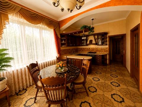 будинок за адресою Вільного Козацтва вул. (Артюшенка)