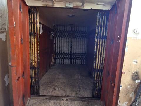комерційна за адресою Дубровицька вул., 28
