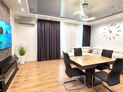 квартира за адресою Соборності просп. (Возз'єднання), 17 к2
