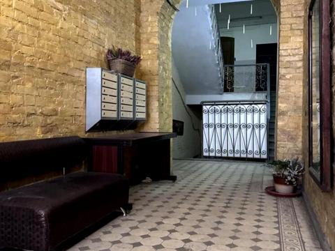 квартира за адресою Різницька вул., 9-А