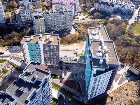 комерційна за адресою Під Голоском вул., 19г