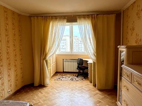 квартира за адресою Паркова вул., 79