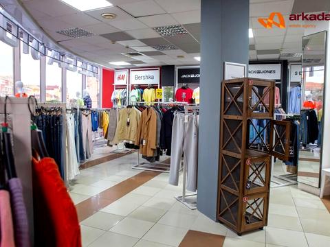 комерційна за адресою Незалежності вул., 30