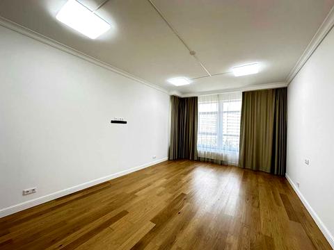 комерційна за адресою Кловський узвіз, 7a